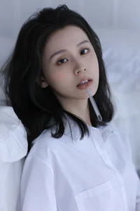 YiTuYu Art Language Vol.7375: Featuring the Elegant Peng Xiao Ya Ya Photography Collection - image 8