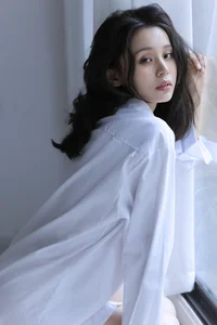 YiTuYu Art Language Vol.7375: Featuring the Elegant Peng Xiao Ya Ya Photography Collection - image 4