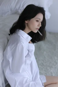 YiTuYu Art Language Vol.7375: Featuring the Elegant Peng Xiao Ya Ya Photography Collection - image 1