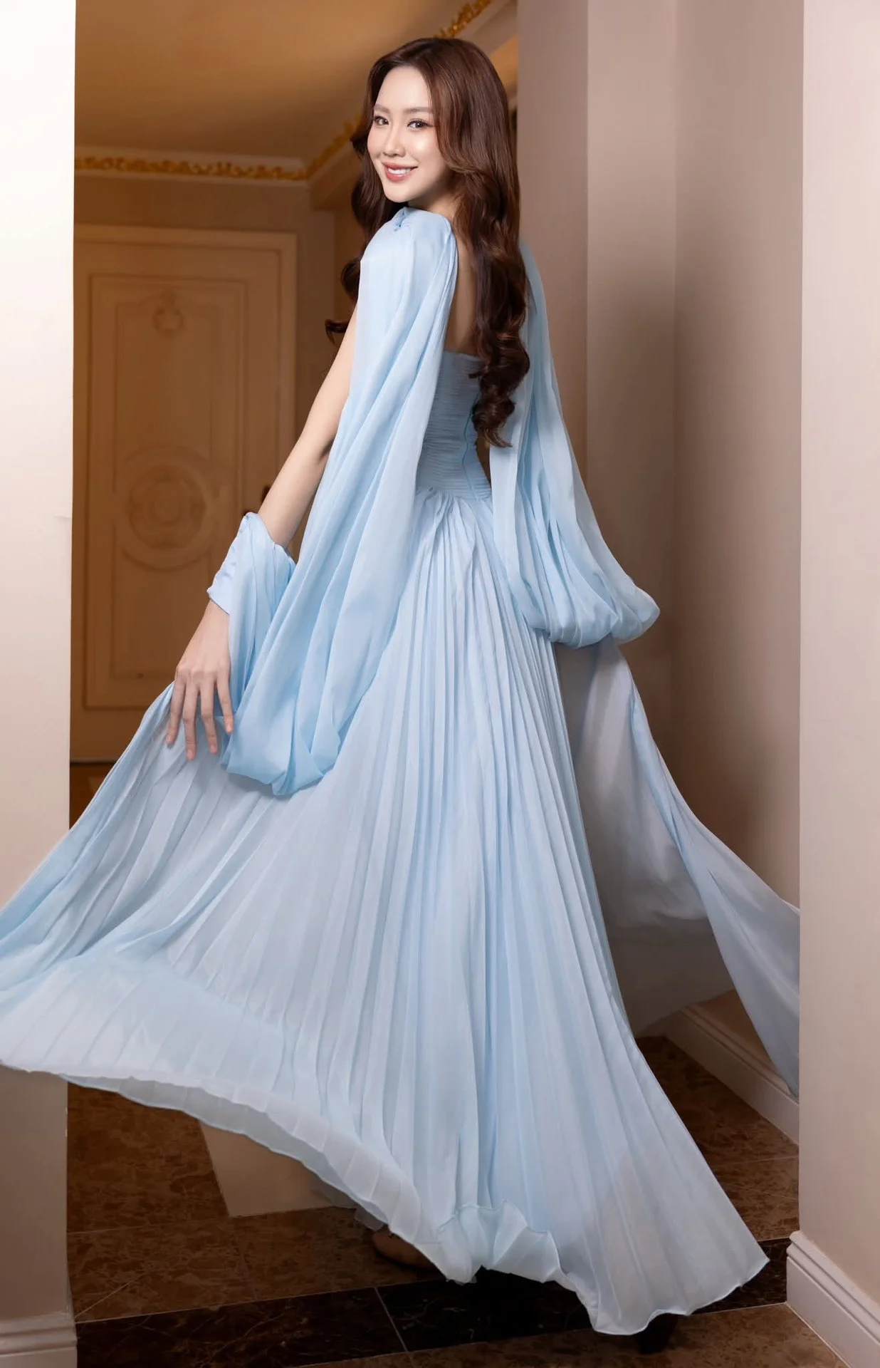 Le Nguyen Bao Ngoc Radiant and Alluring Elegant Beauty Captivating Every Gaze