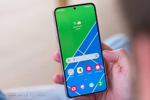 Samsung Galaxy S23 vs iPhone 16: Can the Compact AI Masterpiece Still Beat Apple? - image 0