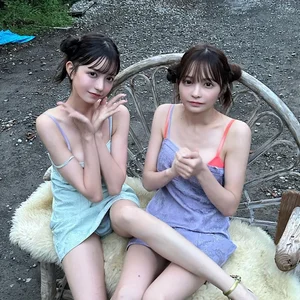 Real-Life Ethereal Beauty: Meet the Stunning Twins Whose Flawless Looks Are Frequently Mistaken for Artificial Intelligence - image 9