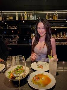 Truong Tri Truc Diem Receives Victoria's Secret Casting Invitation - image 1