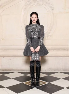 Jisoo Captivates Paris Fashion Week: The Dior Princess Returns in Style - image 5