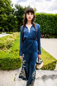 Jisoo Captivates Paris Fashion Week: The Dior Princess Returns in Style - image 8