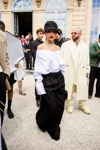 Jisoo Captivates Paris Fashion Week: The Dior Princess Returns in Style - image 9