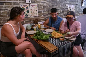 Authentic Western Vietnamese Banh Xeo in Hanoi Earns Prestigious Michelin Recognition - image 8
