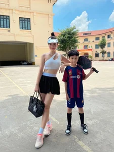 Trendy Pickleball Fashion: How Former Hot Girls Are Mastering Court Style with Liberal Aesthetics - image 1