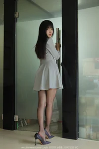 Wan Ping Showcases High Fashion in IESS No.1639 Collection - image 18