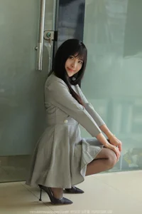 Wan Ping Showcases High Fashion in IESS No.1639 Collection - image 41