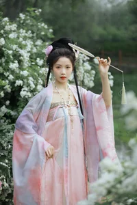 Exploring Contemporary Elegance: YiTuYu Art Language Vol.7296 Tian Tian - image 8