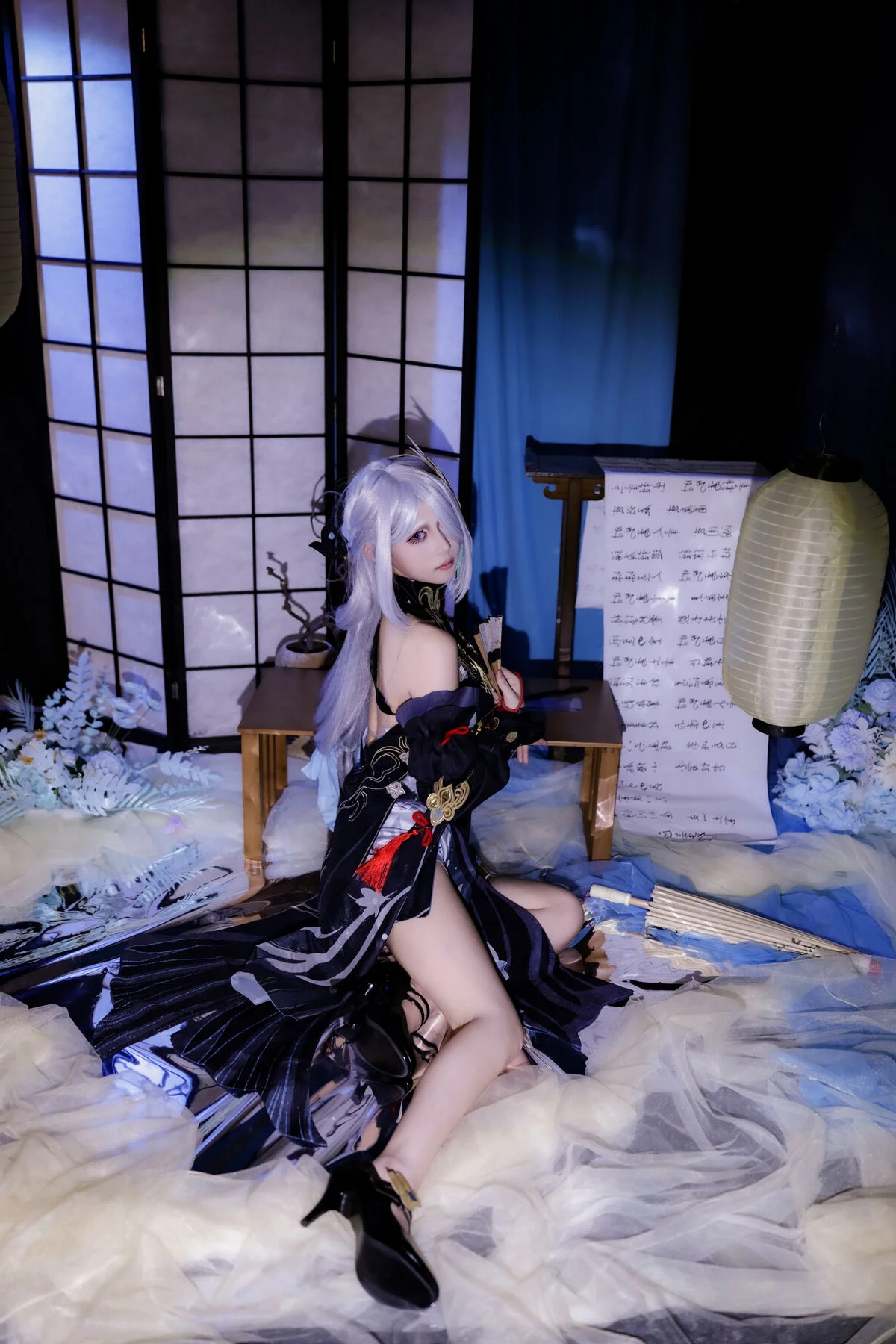 YiTuYu Art Language Vol.10470: A Stunning Visual Showcase Featuring Model Tang Chi