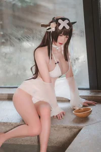Stunning Kashino Azur Lane Bikini Cosplay by Xi Yuan Si Nan Ge - 31 High-Quality Beach Photoshoot Images - image 2