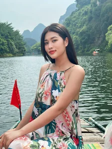 Miss Grand Vietnam Thien An at 24: Radiant Beauty and Social Media Buzz - image 8