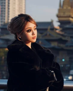 Viral Beauty Trends: The Story Behind the Hidden Social Media Star - image 4