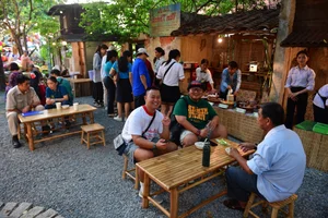 Ho Chi Minh City: A Melting Pot of Regional Vietnamese Delicacies - image 11