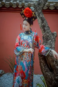 Timeless Elegance of Man Li by the Red Wall - YiTuYu Vol.8871 - image 39