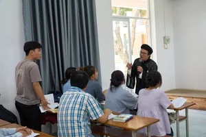 Honoring Tradition: The Vietnamese Teacher Preserving Heritage Through the Iconic Ao Dai and Wooden Clogs - image 3