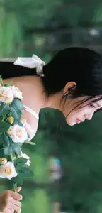 VGU No.173: Discover the serene beauty of a dreamy girl with white roses in the morning sun. - image 2