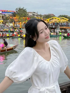 Influencer Nhung Gumiho Shares Joyful Moments from Her Romantic Marriage Proposal and Engagement - image 9