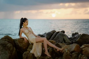 Coser Nian Nian Seaside Venus Photo Gallery - 81P High Quality Collection - image 11