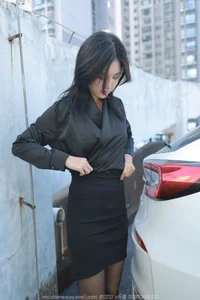 Elegant Fashion Showcase: IESS SXJ No.1617 Featuring Xiao Bao - image 58