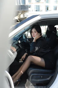 Elegant Fashion Showcase: IESS SXJ No.1617 Featuring Xiao Bao - image 65