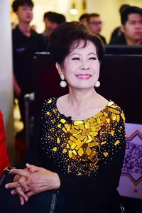 Quyen Linh’s Daughters Dazzle on the Red Carpet with Elegant Fashion - image 0