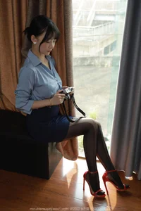 Elegant Fashion Portraiture: IESS Art Collection SXJ No.1825 Featuring Qiu Qiu - image 16