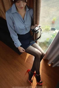 Elegant Fashion Portraiture: IESS Art Collection SXJ No.1825 Featuring Qiu Qiu - image 86