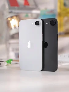 iPhone SE 4 Design Leaks: The Modern Upgrade Apple Fans Have Been Waiting For - image 4
