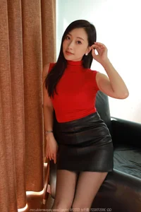 Classic Business Elegance: IESS SXJ No.1890 Featuring Model Xiao Jie - image 34