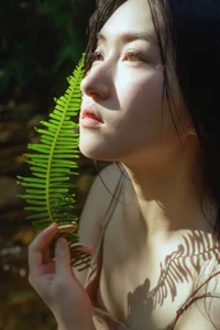 Serene Summer Portrait Photography: Ye Zhi Zhi Zhi in YiTuYu Art Language Vol.9104 - Aesthetic Nature and Stream Side Fashion Inspiration - image 8