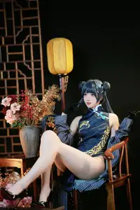 Coser Miyamoto Sakura as Ryuuka Hisaki (Blue Archive): Alluring Warrior Beauty 8059691834 - image 11