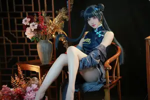 Coser Miyamoto Sakura as Ryuuka Hisaki (Blue Archive): Alluring Warrior Beauty 8059691834 - image 29