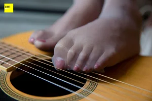 IESS Silk Enjoyer 312: Wanping – The Artistic Grey Silk Girl Playing Guitar Collection - image 47