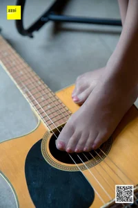 IESS Silk Enjoyer 312: Wanping – The Artistic Grey Silk Girl Playing Guitar Collection - image 14
