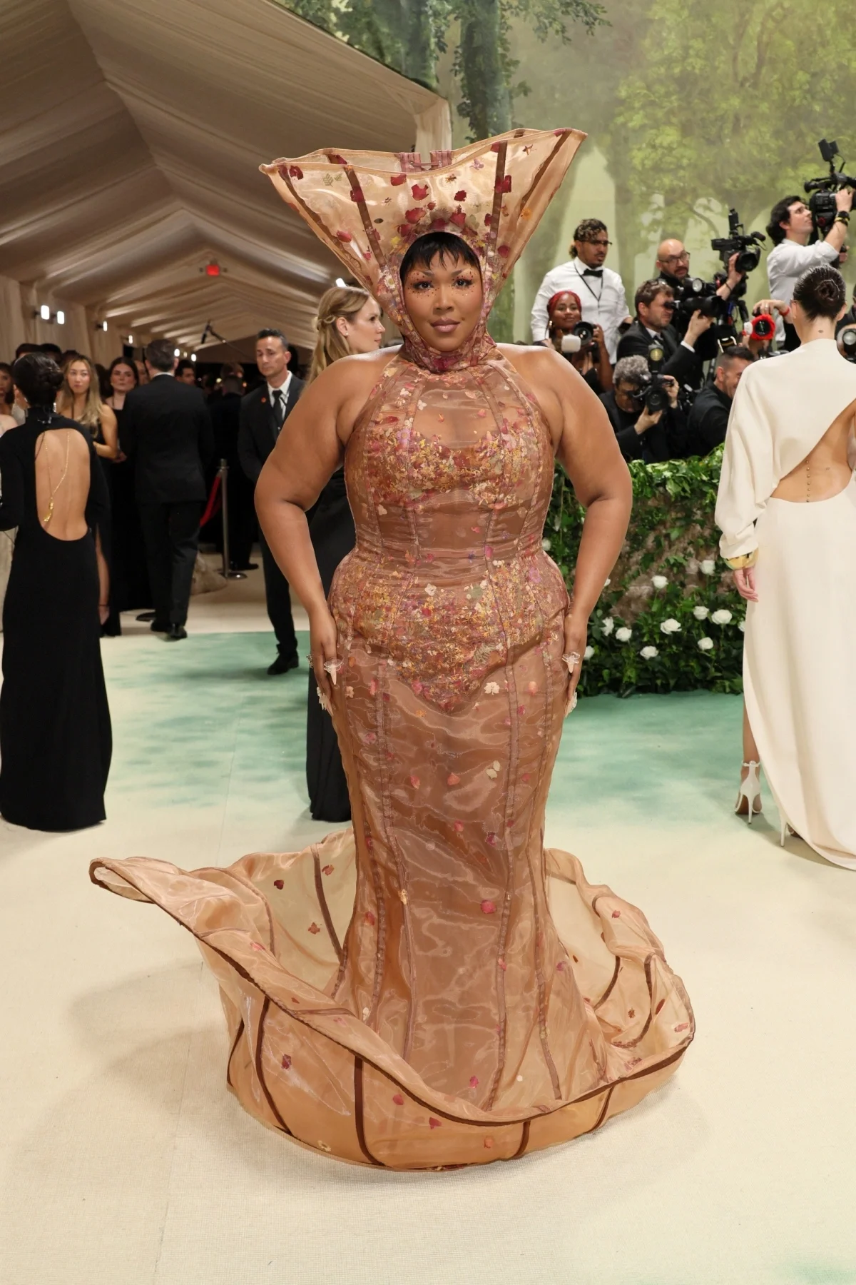 Unforgettable Met Gala Moments: Exploring the Most Unique and Avant-Garde Red Carpet Outfits