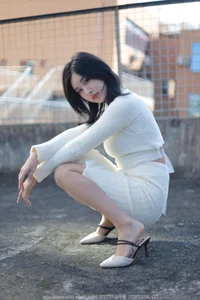 Xiao Bao Snow White Sweater Cozy Winter Fashion - image 34