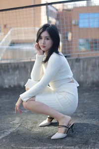 Xiao Bao Snow White Sweater Cozy Winter Fashion - image 30