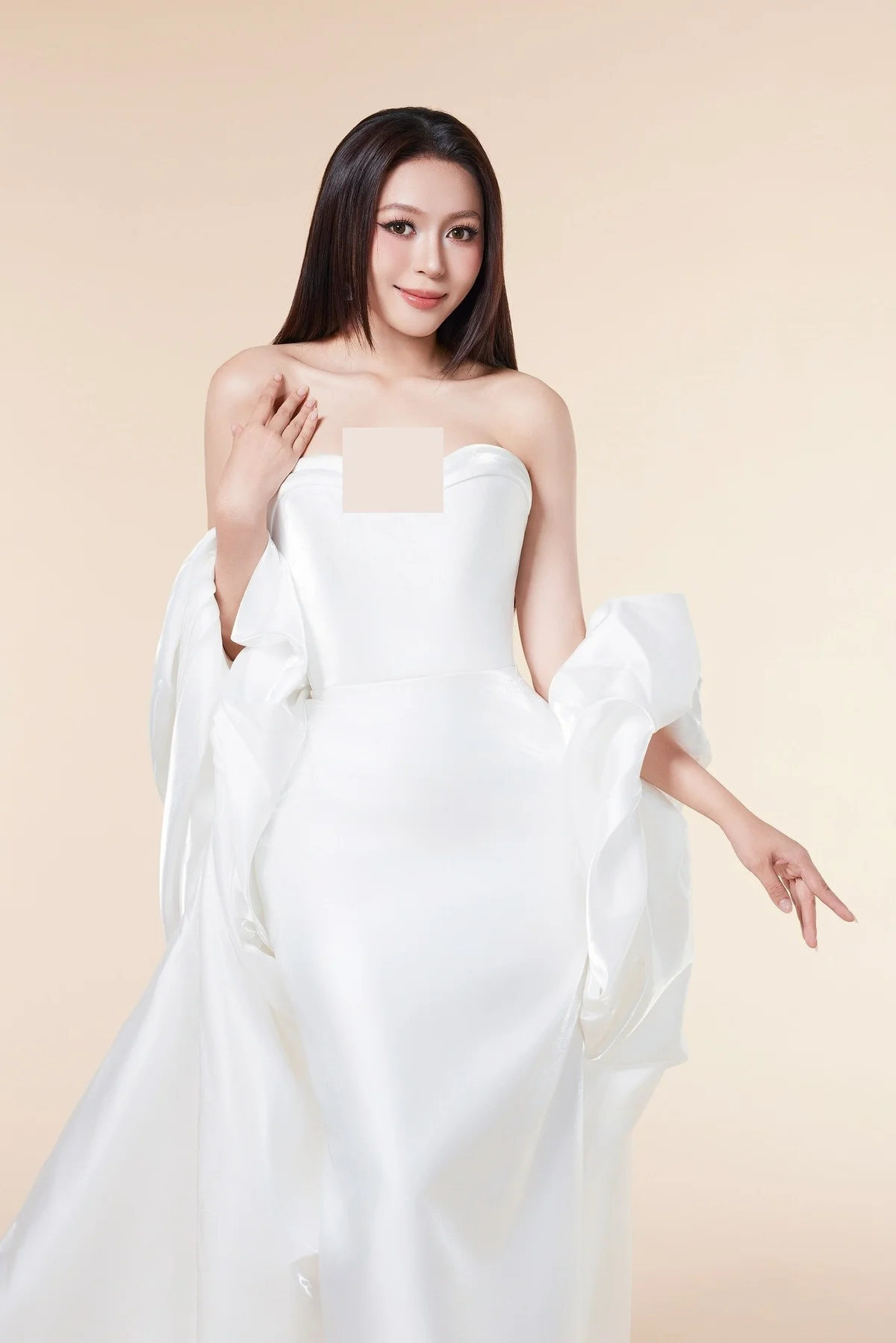 Cam Ly’s Seductive Elegance After Miss National Vietnam 2024