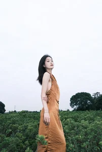 YiTuYu Art Language Vol.6034 Featuring Zao Yan Xiang: Elegant Portraiture and Modern Artistic Expression - image 1