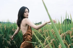 YiTuYu Art Language Vol.6034 Featuring Zao Yan Xiang: Elegant Portraiture and Modern Artistic Expression - image 21
