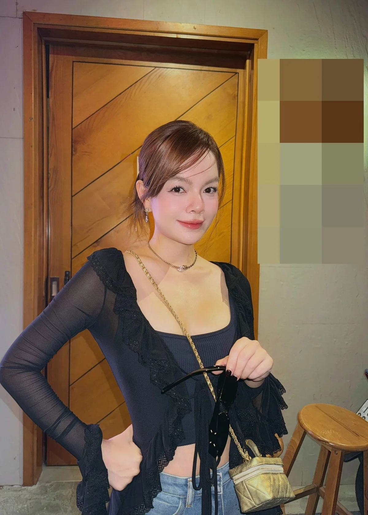 The Allure of Pham Quynh Anh: A Timeless Beauty at Age 41