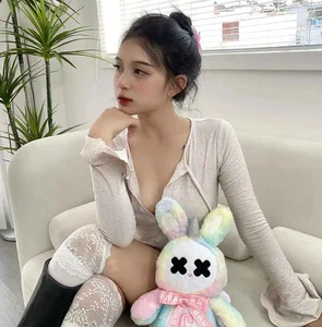 Gia Lai's Rising Fashion Star Proves Confidence Outshines Height in Bold Outfits - image 9