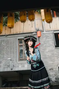 Mystical Ethnic Beauty: Xiao Wen Shines in Traditional Guizhou Attire Vol.8719 - image 11
