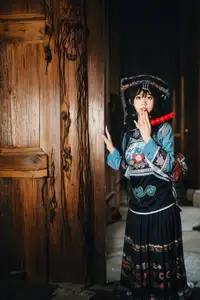 Mystical Ethnic Beauty: Xiao Wen Shines in Traditional Guizhou Attire Vol.8719 - image 0