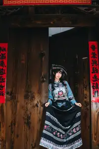 Mystical Ethnic Beauty: Xiao Wen Shines in Traditional Guizhou Attire Vol.8719 - image 5