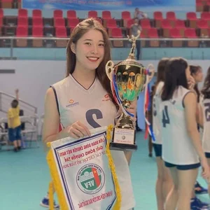 Vietnamese Sports 'Hot Girls' Retire Early: A Look at Their New Paths - image 8