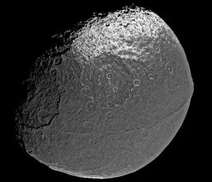 Discover the 20 Most Remarkable Moons in Our Solar System: From Volcanic Worlds to Hidden Subsurface Oceans - image 8